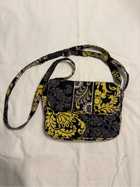 Vera Bradley Handbags - VERA BRADLEY Baroque Retired Winter2010 Hipster Crossbody Adjustable Strap Purse